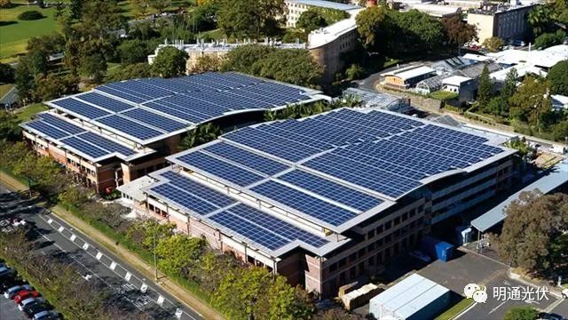 屋頂式光伏安裝1 屋頂式光伏安裝1